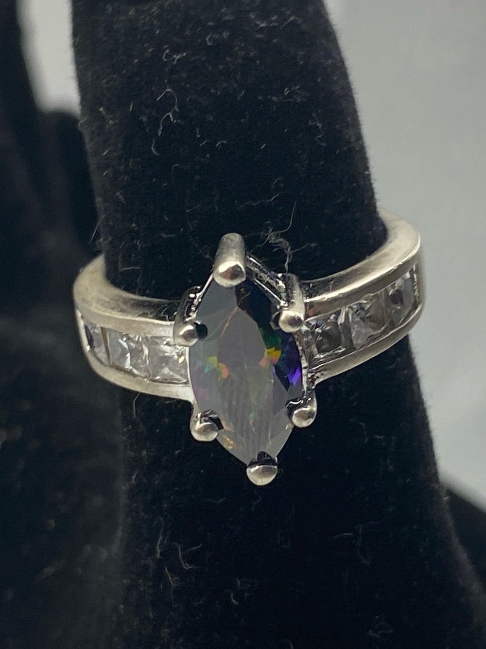 Mystic Marquise Center Stone Ring in Silver size 6 - Picture 5 of 5